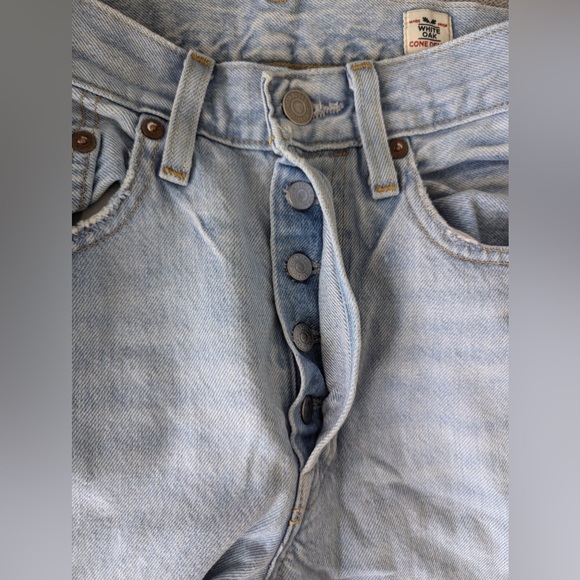 Levi’s Jeans - Picture 7 of 10